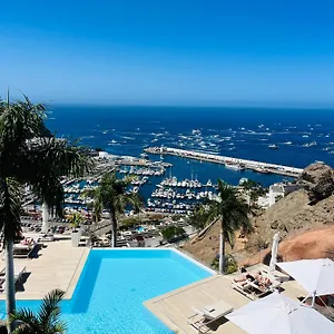 Grand Horizon Luxury Boutique Apartamento